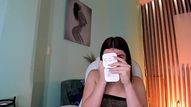 TinaJonnes  online show from 11/21/25, 05:06