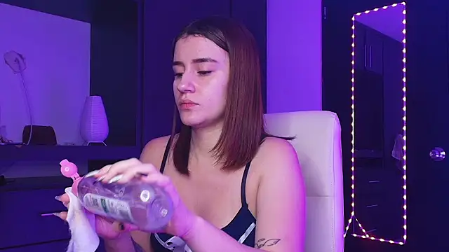 TinaJonnes  online show from 03/11/26, 07:24