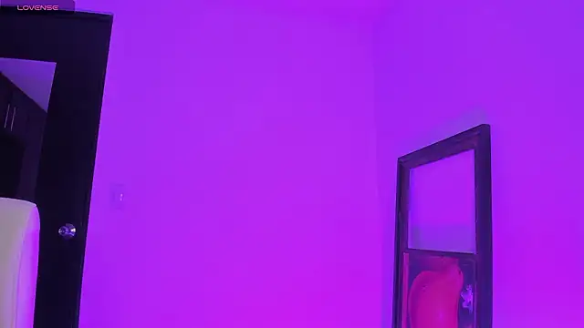 TinaJonnes  online show from 02/04/26, 09:04