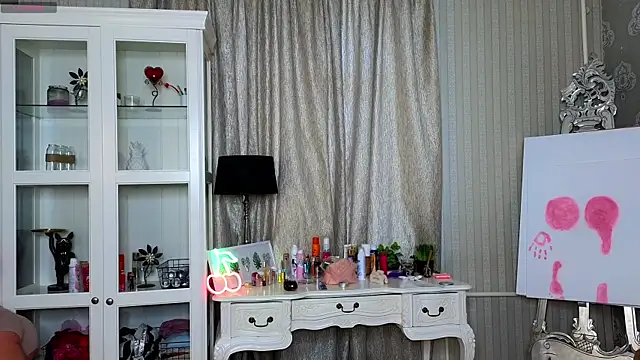 AnneFoxy online show from 11/28/25, 07:52