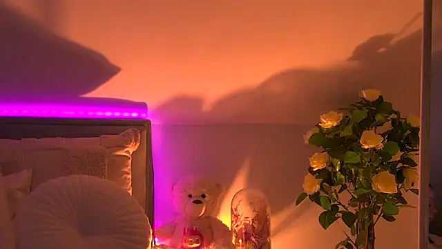 AngeliqueSkye online show from 10/29/25, 04:11