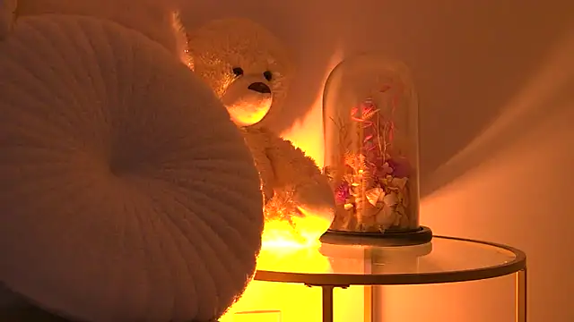 AngeliqueSkye online show from 11/15/25, 04:16