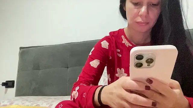 AngeliqueSkye online show from 11/20/25, 06:58