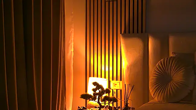 AngeliqueSkye online show from 12/03/25, 04:13