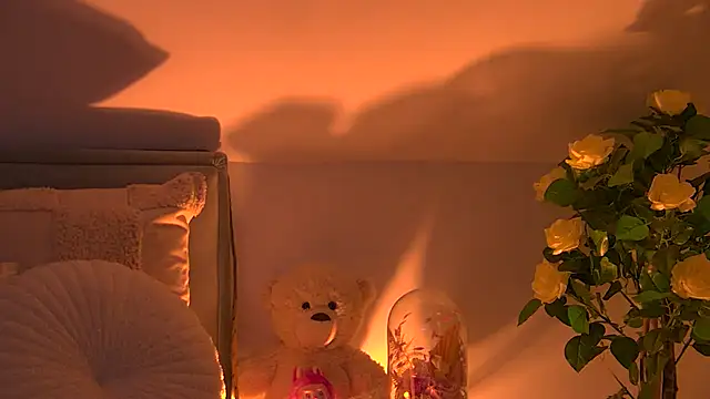 AngeliqueSkye online show from 10/24/25, 03:16