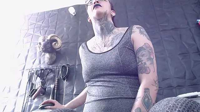 Agata Darkness online show from 04/14/26, 06:13