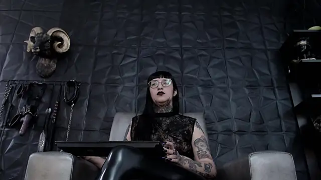 Agata Darkness online show from 12/21/25, 08:53