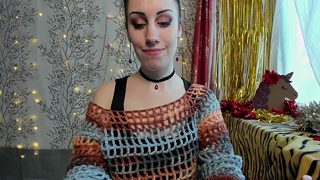 Mary0Lou online show from 12/26/24, 05:37