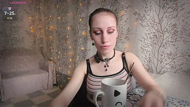 Mary0Lou online show from 05/06/26, 08:07