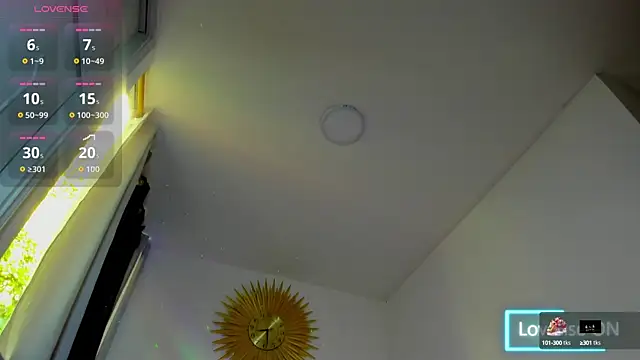 Snapshot of ronnie_7777 chatting on 11/12/25, 01:37 ronnie 7777 online show from 11/12/25, 01:37