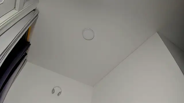 Snapshot of ronnie_7777 chatting on 10/12/25, 02:46 ronnie 7777 online show from 10/12/25, 02:46