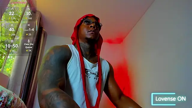 Snapshot of ronnie_7777 chatting on 12/16/25, 08:46 ronnie 7777 online show from 12/16/25, 08:46