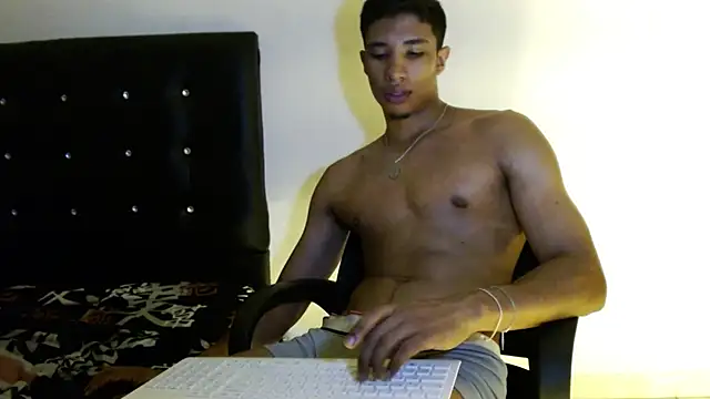 JacksonCooper1 online show from 02/02/25, 10:46