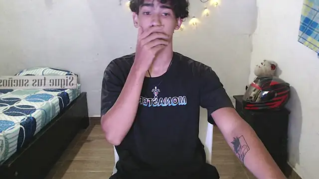 Snapshot of jake_willianss chatting on 12/18/24, 05:37 jake willianss online show from 12/18/24, 05:37