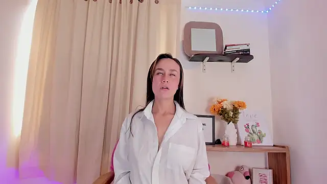 lila rush online show from 09/10/25, 07:35