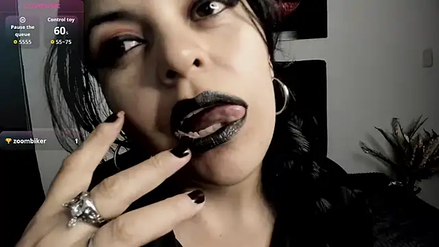 scarlett w0lf online show from 06/07/26, 06:13