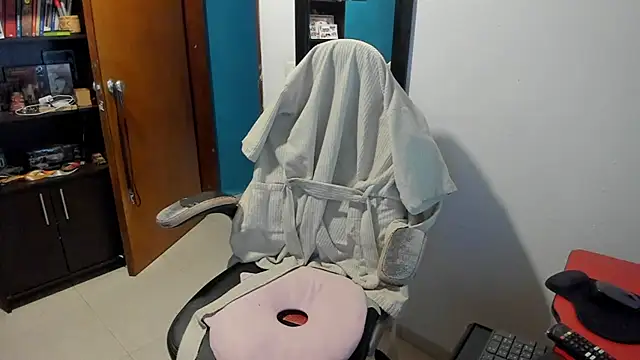 peanut tangerine online show from 11/24/25, 11:05