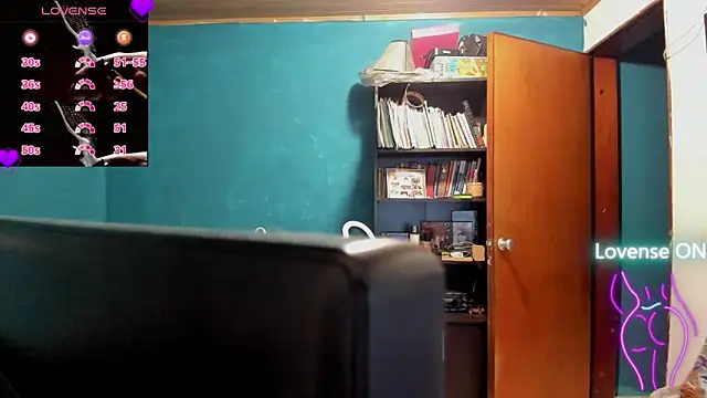 peanut tangerine online show from 11/15/25, 01:09