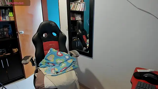 peanut tangerine online show from 09/13/25, 05:02