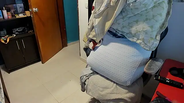 peanut tangerine online show from 11/15/25, 10:58