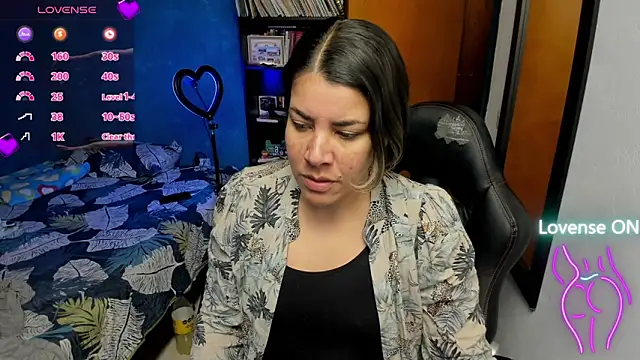 peanut tangerine online show from 09/29/25, 01:23