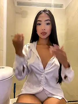 SOPHIACANDY19  online show from 09/23/25, 11:45