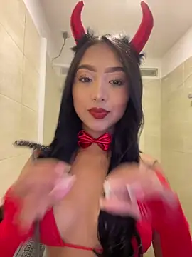 SOPHIACANDY19  online show from 10/31/25, 10:38