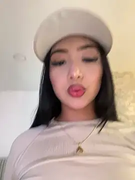 SOPHIACANDY19  online show from 05/09/26, 12:25