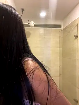 SOPHIACANDY19  online show from 11/05/25, 11:08