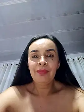 Samantha Sullivan  online show from 01/09/26, 03:02