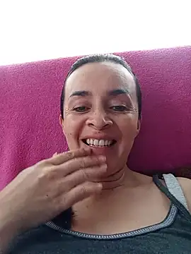 Snapshot of Samantha_Sullivan_ chatting on 05/08/26, 12:20 Samantha Sullivan online show from 05/08/26, 12:20
