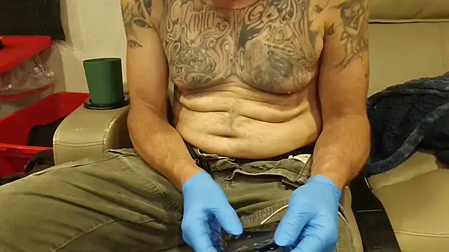 overaveragefreak4you online show from 03/13/26, 06:24