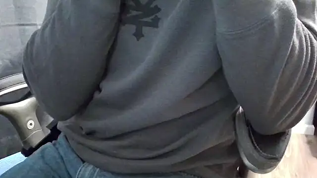 overaveragefreak4you online show from 01/15/25, 06:50