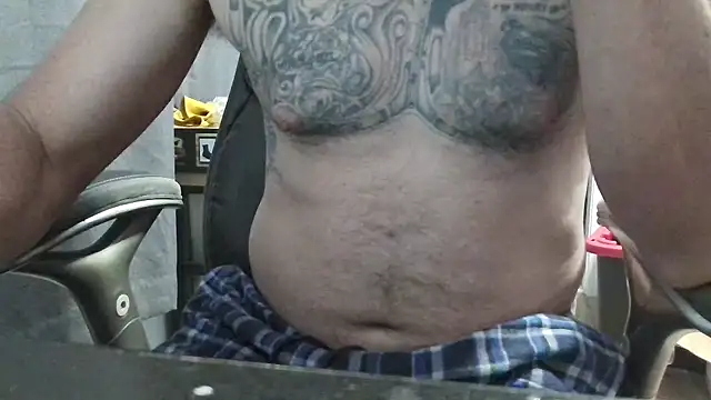 overaveragefreak4you online show from 02/04/25, 08:13