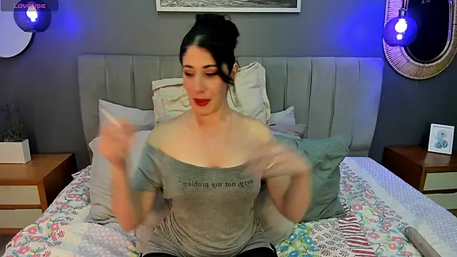 Snapshot of Vero_wayne chatting on 10/14/25, 05:02 Vero wayne online show from 10/14/25, 05:02