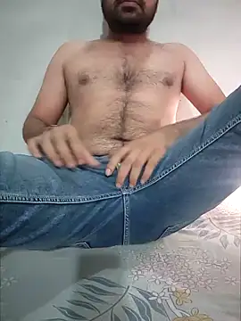 Snapshot of 77fuckerboy_ chatting on 04/21/26, 02:03 77fuckerboy online show from 04/21/26, 02:03
