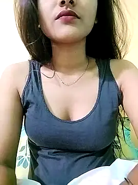 Snapshot of MISSQUEEN48 chatting on 03/03/25, 04:05 MISSQUEEN48 online show from 03/03/25, 04:05