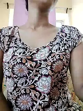 MISSQUEEN48 online show from 04/14/26, 07:35