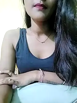 Snapshot of MISSQUEEN48 chatting on 02/15/25, 04:34 MISSQUEEN48 online show from 02/15/25, 04:34