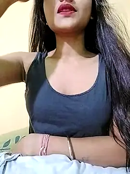 Snapshot of MISSQUEEN48 chatting on 03/18/25, 11:44 MISSQUEEN48 online show from 03/18/25, 11:44