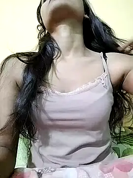 Snapshot of MISSQUEEN48 chatting on 01/12/26, 07:04 MISSQUEEN48 online show from 01/12/26, 07:04