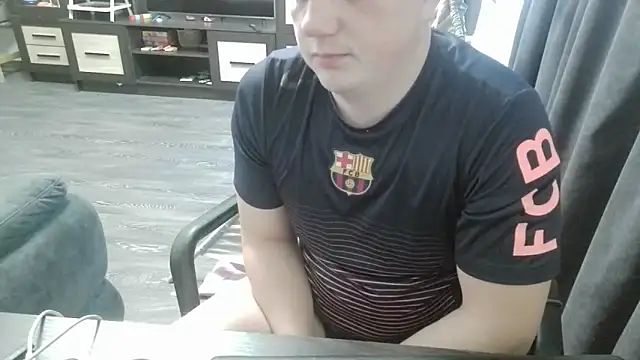 Snapshot of gamblingbum chatting on 03/01/26, 01:11 gamblingbum online show from 03/01/26, 01:11