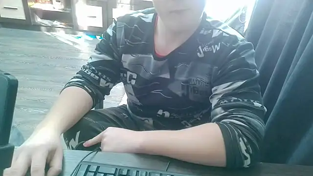 Snapshot of gamblingbum chatting on 02/04/26, 09:59 gamblingbum online show from 02/04/26, 09:59