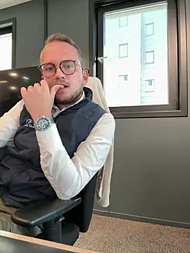 thehornyguy97 online show from 05/02/26, 08:41
