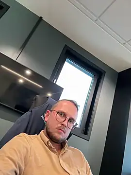 thehornyguy97 online show from 04/23/26, 03:57