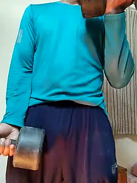 Snapshot of Wild-Honey chatting on 12/19/24, 01:07 Wild-Honey online show from 12/19/24, 01:07