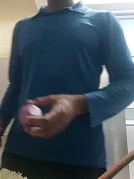 Snapshot of Wild-Honey chatting on 09/14/25, 12:44 Wild-Honey online show from 09/14/25, 12:44