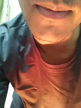 Snapshot of Wild-Honey chatting on 12/30/24, 12:54 Wild-Honey online show from 12/30/24, 12:54