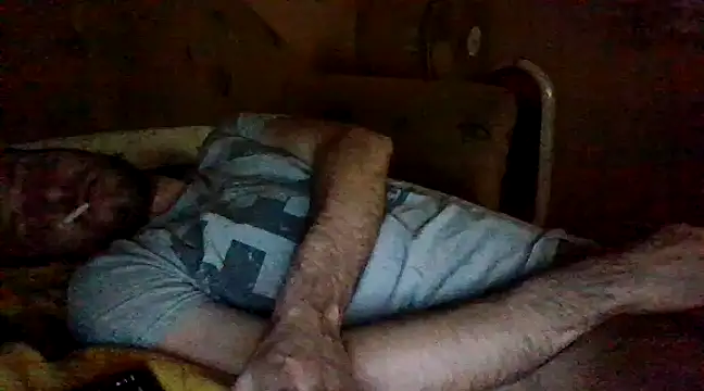 Snapshot of Vicktore007 chatting on 12/13/24, 04:43 Vicktore007 online show from 12/13/24, 04:43