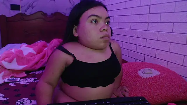 Snapshot of Michelle_Brooks chatting on 02/13/25, 05:16 Michelle Brooks online show from 02/13/25, 05:16